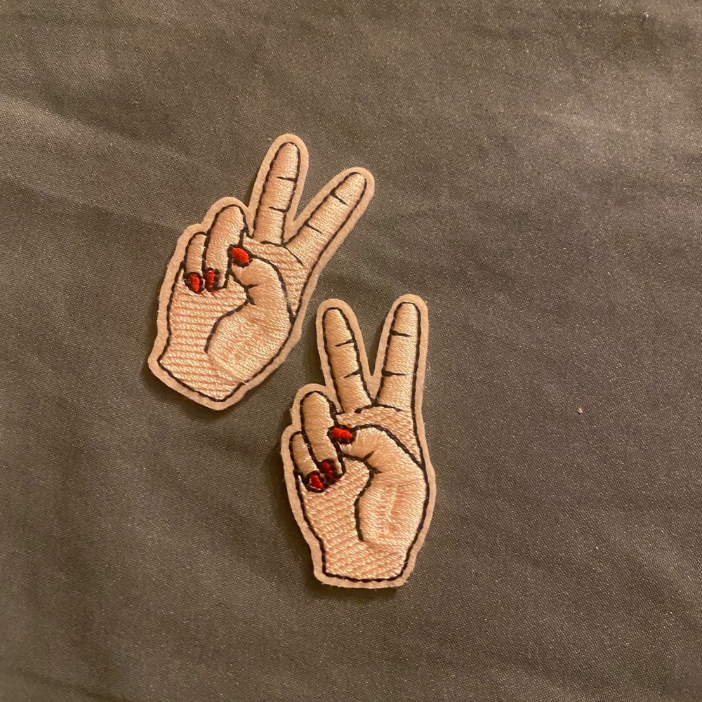 Iron on patch peace out ✌🏻(2) patch